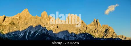 Panorama avec la Rosetta, Pala di San Martino, Cima di Val di Roda et Sass Maor, Groupe Pala, Dolomites, site classé au patrimoine mondial de l'UNESCO, Dolomites, Trentin Banque D'Images