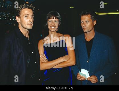 Schauspieler Mark Keller mit Schauspieler til Schweiger und dessen Ehefrau Dana, Deutschland UM 1996. Banque D'Images