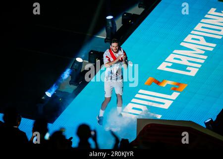 Khvicha Kvaratskhelia (SSC Napoli) pendant la fête après le match de football entre SSC Napoli et Fiorentina au stade Diego Armando Maradona à Naples, dans le sud de l'Italie, sur 07 mai 2023. Banque D'Images