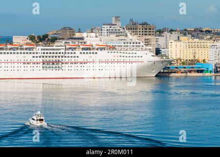 Bateau de croisière, port, vieille ville, San Juan, Porto Rico, Caraïbes, États-Unis Banque D'Images