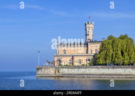 Château de Montfort sur le lac de Constance, Langenargen, Swabia, Bade-Wurtemberg, Allemagne du Sud, Allemagne, Europe centrale, Europe Banque D'Images