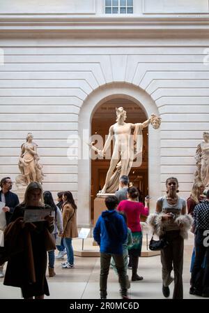 Statue de « Perseus with Head of Medusa » au Metropolitan Museum of Art de New York, États-Unis Banque D'Images