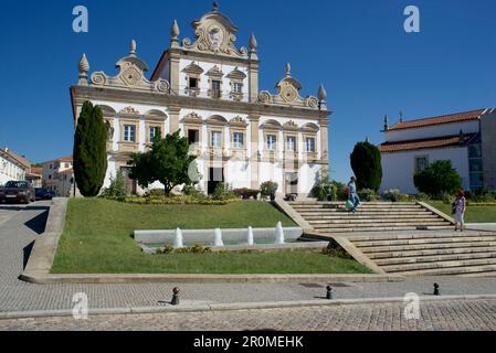 Palácio dos Távoras - Câmara Municipal, Hôtel de ville à Mirandela, Trás-os-Montes, Nord du Portugal, Portugal Banque D'Images