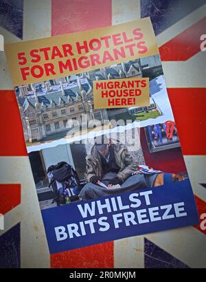 Hôtels 5 étoiles pour les immigrants - Patriotic alternative Far-Right council Election tracts, Warrington, Cheshire, Angleterre, Royaume-Uni, WA4 1NN Banque D'Images