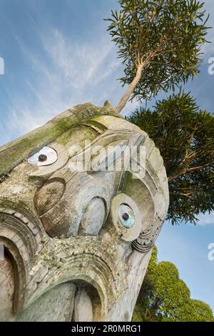 Sculpture Maori De Bois, Akaroa, Péninsule Banks, Canterbury, Ile Du Sud, Nouvelle-Zélande, Océanie Banque D'Images