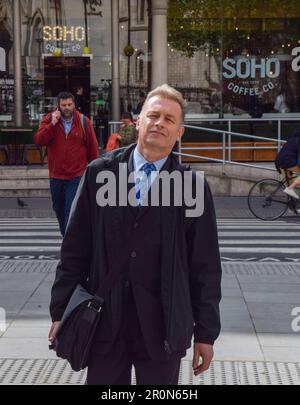 Londres, Angleterre, Royaume-Uni. 9th mai 2023. Chris PACKHAM, naturaliste et présentateur de télévision, arrive devant les cours royales de justice alors que son procès en diffamation se poursuit contre le rédacteur en chef et deux contributeurs du Country Squire Magazine. (Credit image: © Vuk Valcic/ZUMA Press Wire) USAGE ÉDITORIAL SEULEMENT! Non destiné À un usage commercial ! Crédit : ZUMA Press, Inc./Alay Live News Banque D'Images