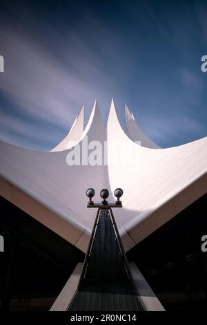 Toit du Tempodrom avec éclairage à l'avant, Kreuzberg; Berlin; Allemagne Banque D'Images