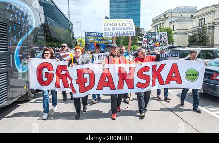 Manifestation des citoyens en raison de la décision de Schmitt de débloquer la formation du gouvernement de la FBiH Banque D'Images