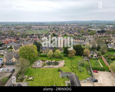 St Davids église Moreton-in-Marsh Cotswold marché ville Royaume-Uni drone , aérienne Banque D'Images