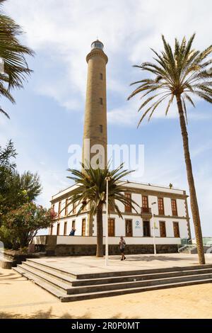 Phare de Maspalomas sur le front de mer de Punta de Maspalomas. El Faro de Maspalomas. Las Palmas, Grande Canarie, Espagne Banque D'Images