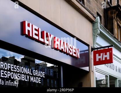 Enseigne Helly Hansen, détaillant de vêtements et d'équipements sportifs, George Street, Édimbourg, Écosse Banque D'Images