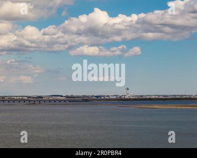 Vue aérienne de l'aéroport international John F. Kennedy depuis Brooklyn, New York Banque D'Images