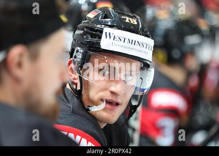 Munich, Allemagne. 09th mai 2023. Hockey sur glace: Match international, préparation de la coupe du monde, Allemagne - Etats-Unis au stade de glace Olympia. Nico Sturm en Allemagne. Credit: Christian Kolbert/dpa/Alay Live News Banque D'Images