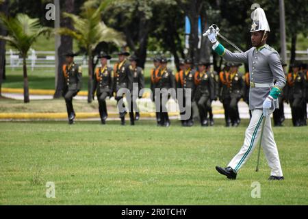 Bogota, Colombie. 09th mai 2023. Un cadet marche lors de la cérémonie du nouveau directeur de la police colombienne, William Rene Salamanque, à l'Académie générale de police de Santander à Bogota, en Colombie. 9 mai 2023. Photo par: Cristian Bayona/long Visual Press crédit: Long Visual Press/Alay Live News Banque D'Images