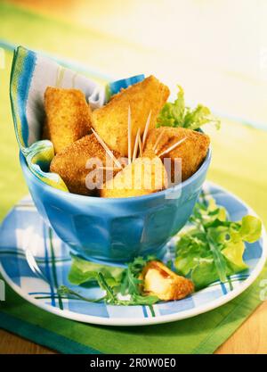 Croquettes de camembert frit Banque D'Images