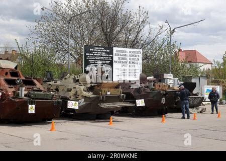 Non exclusif: KHARKIV, UKRAINE - 09 MAI 2023 - fragments d'équipement militaire russe détruits par les forces armées ukrainiennes pendant la défense de Banque D'Images