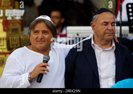 6 mai 2015: Djerba, Tunisie. 09 mai 2023. Les Juifs et les pèlerins tunisiens célèbrent le festival religieux juif de Lag baOmer à l'ancienne synagogue Ghriba sur l'île tunisienne de Djerba. Des pèlerins du monde entier visitent la célèbre synagogue Ghriba lors du festival juif annuel, qui marque 33 jours après le début de la Pâque juive (Credit image: © Abdelwaheb Omar/IMAGESLIVE via ZUMA Press Wire) USAGE ÉDITORIAL SEULEMENT! Non destiné À un usage commercial ! Banque D'Images