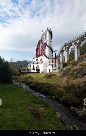 La roue de Laxey a été construite en 1854 pour pomper l'eau de la mine Glen Mooar à Laxey, sur l'île de Man. Aussi connu sous le nom de Lady Isabella Banque D'Images