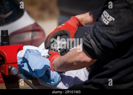 Tingsryd, Suède, 10 mai 2023 MRF Tires Dealer Team et Team GN Motorsport lors des essais avant le championnat européen de rallye de la FIA en Pologne. Credit: PEO Mšller/Alamy Live News Banque D'Images