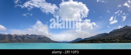Argentine, El Calefate, lacs pittoresques et paysages de glaciers du parc national de Patagonie. Banque D'Images