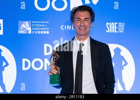 Rome, Italie, 10 mai 2023 - Fabrizio Gifuni assiste au tapis rouge pour le prix « 68° David di Donatello » décerné par le prix « David Miglior Attore Protagonista ». Crédits: Luigi de Pompeis/Alamy Live News Banque D'Images