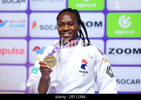 Doha, Qatar. 10/05/2023, stade Ali Bin Hamad Al Attiyah, Doha (Qatar). 10th mai 2023. Clarisse Agbegnenou (FRA), 10 MAI 2023 - Judo : Championnats du monde de judo Doha 2023 cérémonie de remise des prix des femmes -63kg à l'arène Ali Bin Hamad Al Attiyah, Doha, Qatar. Crédit: Naoki Nishimura/AFLO SPORT/Alay Live News Banque D'Images