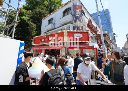 Takeshita dori, une des célèbres avenue de tokyo pendant la semaine d'or Banque D'Images