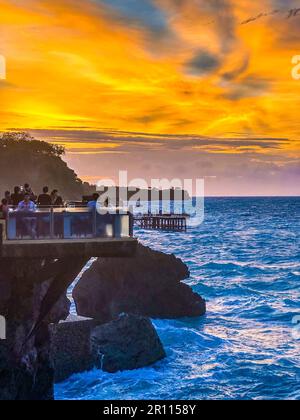 Rock bar à Jimbaran, Bali, Indonésie Banque D'Images