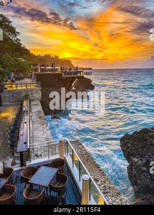 Rock bar à Jimbaran, Bali, Indonésie Banque D'Images