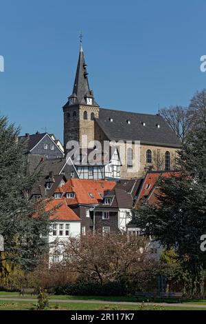 Eglise historique du marché de la vieille ville, Essen-Kettwig, région de la Ruhr, Rhénanie-du-Nord-Westphalie, Allemagne Banque D'Images