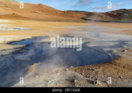 Zone géothermique Hverir, Namafjall, près de Myvatn, Nord de l'Islande, Islande Banque D'Images