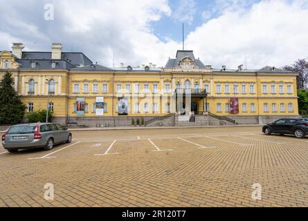 Sofia, Bulgarie. Mai 2023. Vue extérieure du bâtiment de la National Art Gallery dans le centre-ville Banque D'Images