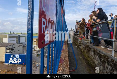 La communauté Falmouth organise une manifestation d'urgence en solidarité avec les réfugiés alors que le controversé Bibby Stockhold arrive à Port Banque D'Images