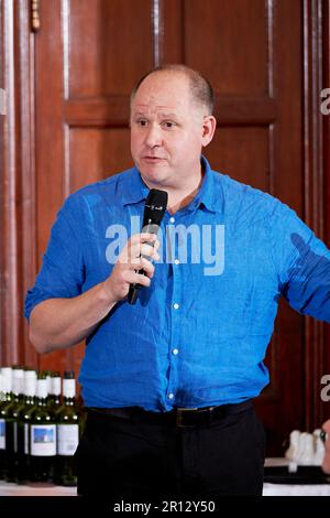 Henry Dimbleby, The Oldie Literary Lunch 09-05-23 The National Liberal Club; Londres. Banque D'Images