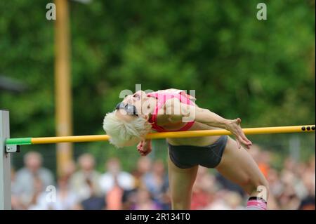 Ariane Friedrich Aktion Hochsprung Leichtathletik Gala à Wattenscheid am 2,8.2009. Banque D'Images