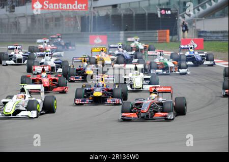 Start zum Formel 1 Rennen mit Lewis Hamilton (McLaren Mercedes 1) Mark Webber ( Red Bull Racing 14) Felipe Massa (Ferrari 3) Sebastian Vettel ( Red Bull Racing 15) Jenson Button ( Brawn GP 22) Formel 1 Grand Prix von Deutschland auf dem Nürburgring 12,7.2009. Banque D'Images