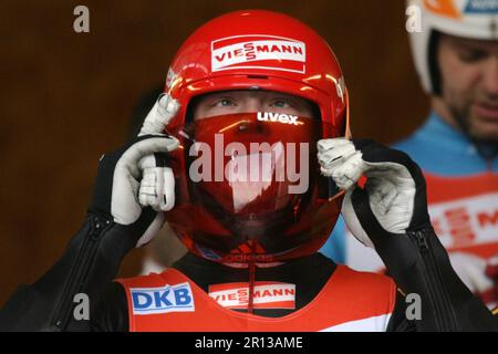 Felix Loch beim Rodel Welt Cup à Igls 28.11.2009. Banque D'Images