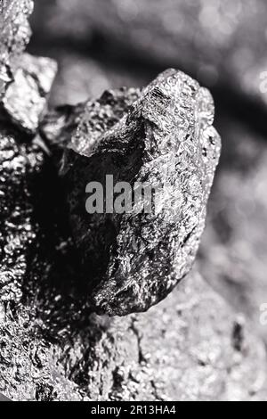 la pierre de palladium, un métal de transition utilisé dans la production d'équipements aérospatiaux, concept minier Banque D'Images