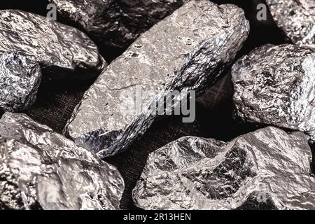 la pierre de palladium, un métal de transition utilisé dans la production d'équipements aérospatiaux, concept minier Banque D'Images