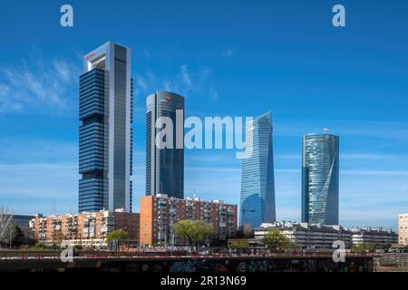 Quartier des affaires de Cuatro Torres gratte-ciels modernes - Madrid, Espagne Banque D'Images