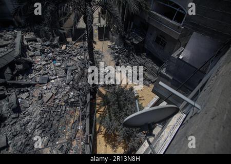 Gaza, Palestine. 11th mai 2023. Maison de la famille al-Misri, complètement détruite après qu'Israël ait lancé des frappes aériennes dans le district de Beit Lahia, dans la ville de Gaza, à Gaza, sur 11 mai 2023. Photo de Ramez Habboub/ABACAPRESS.COM crédit: Abaca Press/Alay Live News Banque D'Images