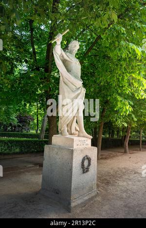 Statue du roi Sancho IV de Castille sur le Paseo de la Argentina dans le parc Retiro - Madrid, Espagne Banque D'Images