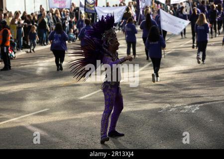 Les participants prennent part au défilé annuel du Lord Mayor’s Show dans la ville de Londres. Banque D'Images