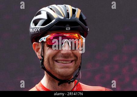 Naples, Italie. 11th mai 2023. Damiano Caruso est un cycliste italien qui se déplace pour l'équipe victorieuse de Bahreïn, pendant la sixième étape du Giro d'Italia avec le départ et l'arrivée à Naples. Naples, Italie, 11 mai 2023. (Photo par Vincenzo Izzo/Sipa USA) crédit: SIPA USA/Alay Live News Banque D'Images