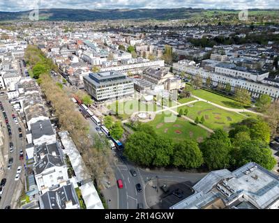 Imperial Gardens Cheltenham Gloucestershire Royaume-Uni arial au printemps Banque D'Images