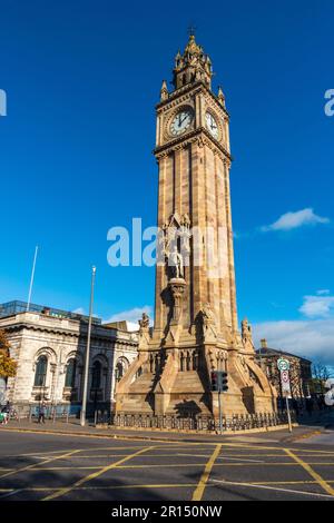 L'horloge Albert Memorial Clock est située à Queens Square dans le centre-ville de Belfast, Irlande du Nord, Royaume-Uni Banque D'Images