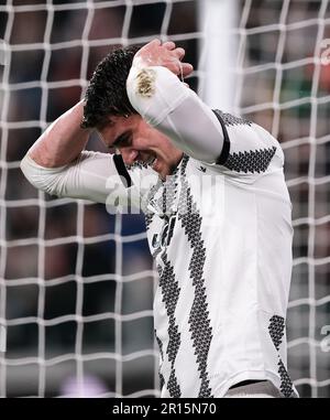 Turin, Italie. 11th mai 2023. Dusan Vlahovic du FC Juventus réagit lors du match semi-fin de la Ligue Europa de l'UEFA entre le FC Juventus et Séville à Turin, en Italie, au 11 mai 2023. Credit: Federico Tardito/Xinhua/Alamy Live News Banque D'Images