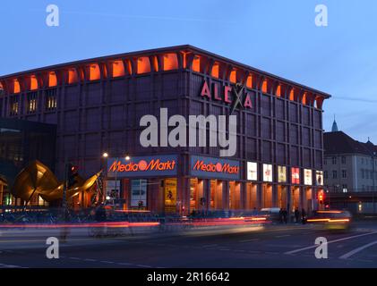 Alexa grand magasin, Grunerstrasse, Alexanderplatz, Mitte, Berlin, Allemagne Banque D'Images