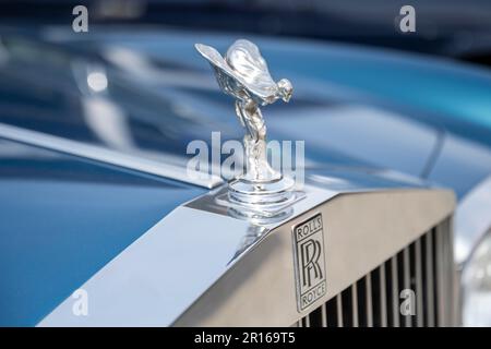 Emblème de la marque du constructeur automobile britannique Rolls Royce avec la mascotte du radiateur l'Esprit de l'Ecstasy, Bade-Wurtemberg, Allemagne Banque D'Images