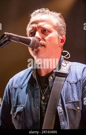 AUSTIN, TEXAS - 11 MAI : Jason Isbell et l'unité 400 se exécutent à ACL Live sur 11 mai 2023 à Austin, Texas. (Photo de Maggie Boyd/SipaUSA) crédit: SIPA USA/Alay Live News Banque D'Images